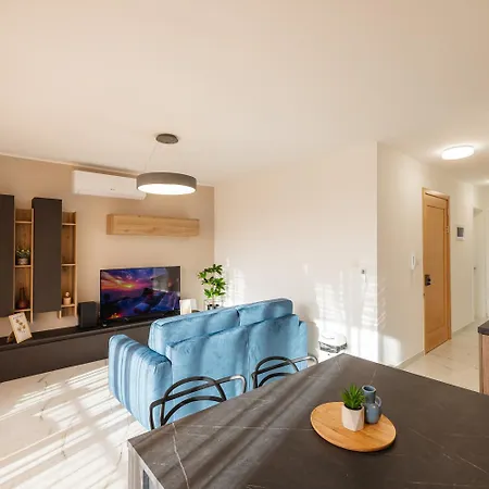 Apartment Sea Breeze *